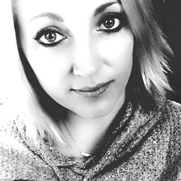 Meet your Posher, Rachel - Picture 1 of 1